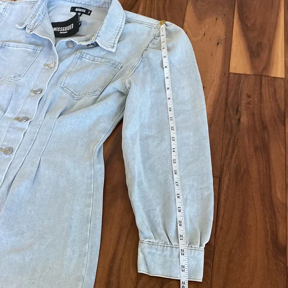 NEW! Misguided light blue cinched waist acid wash denim dress puff sleeves - Picture 7 of 11
